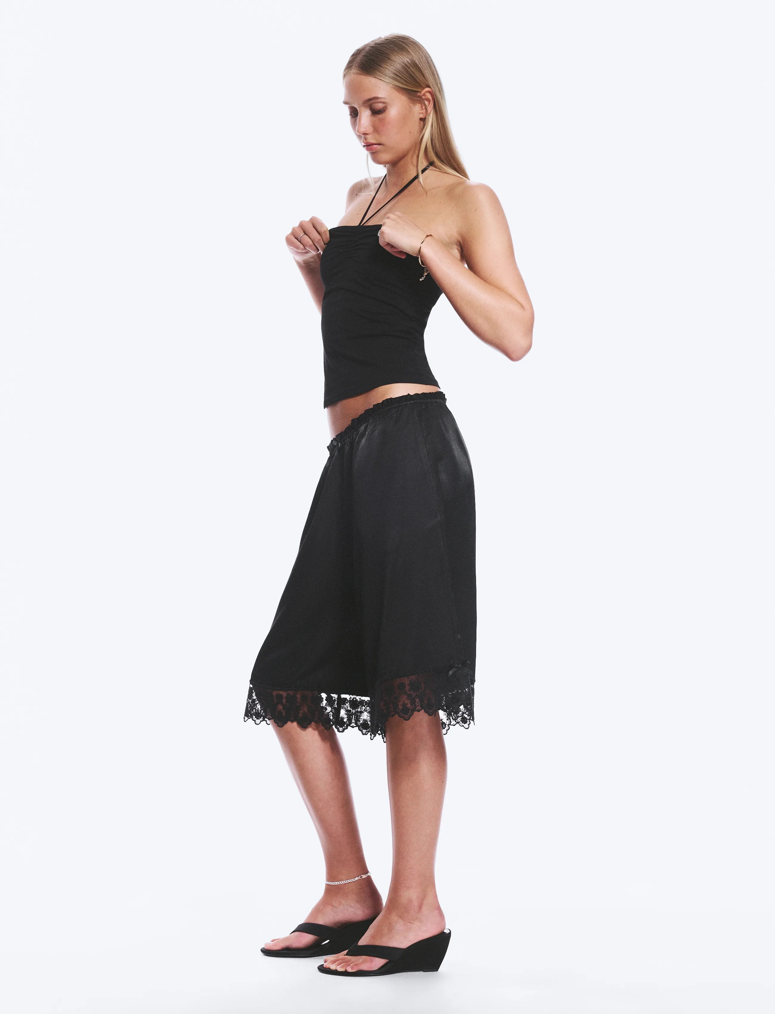 Monki - Satin Lace Jorts - shorts - black dark - 4