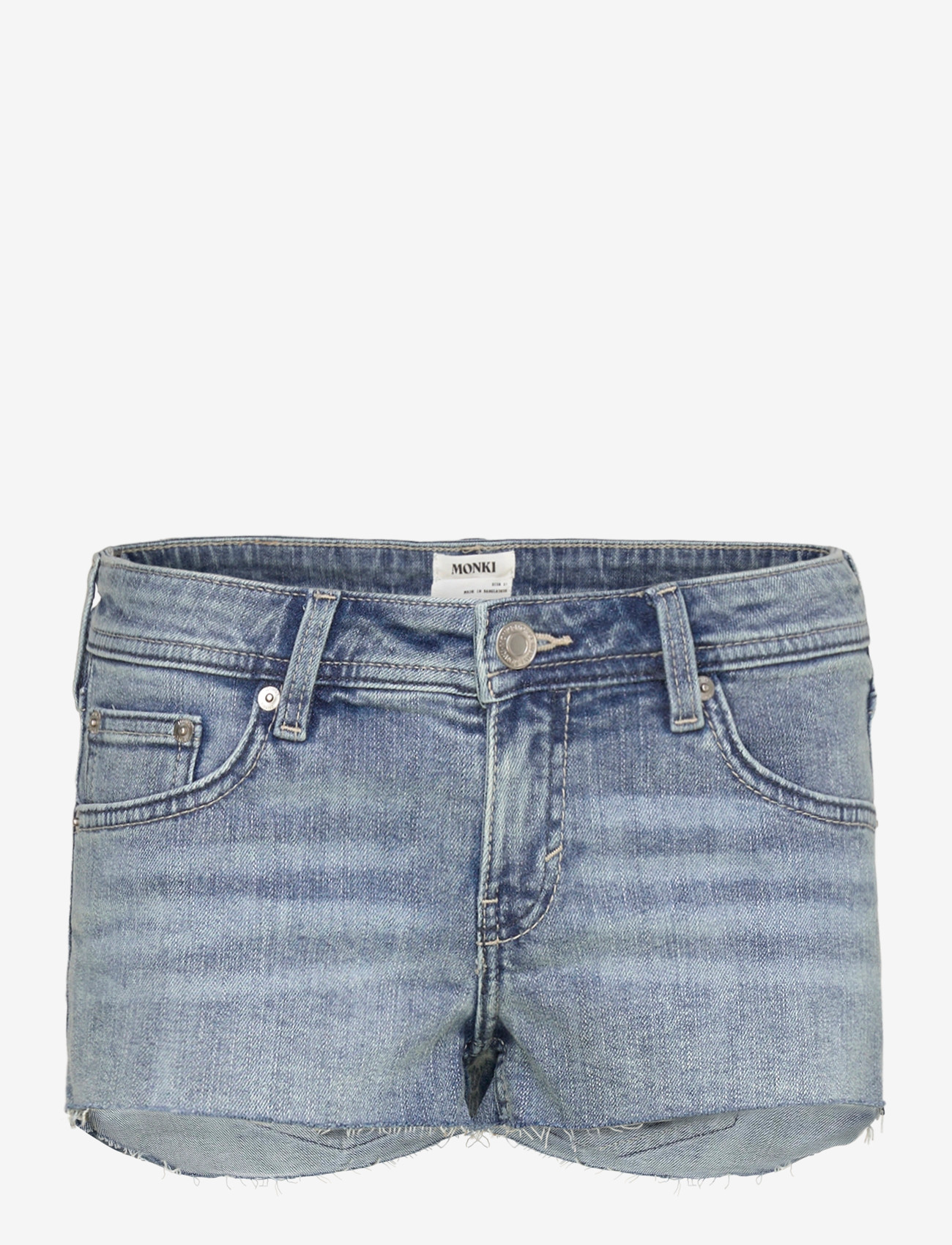 Monki - Slim Low Rise Denim Hotpants - lühikesed teksapüksid - denim blue light - 0