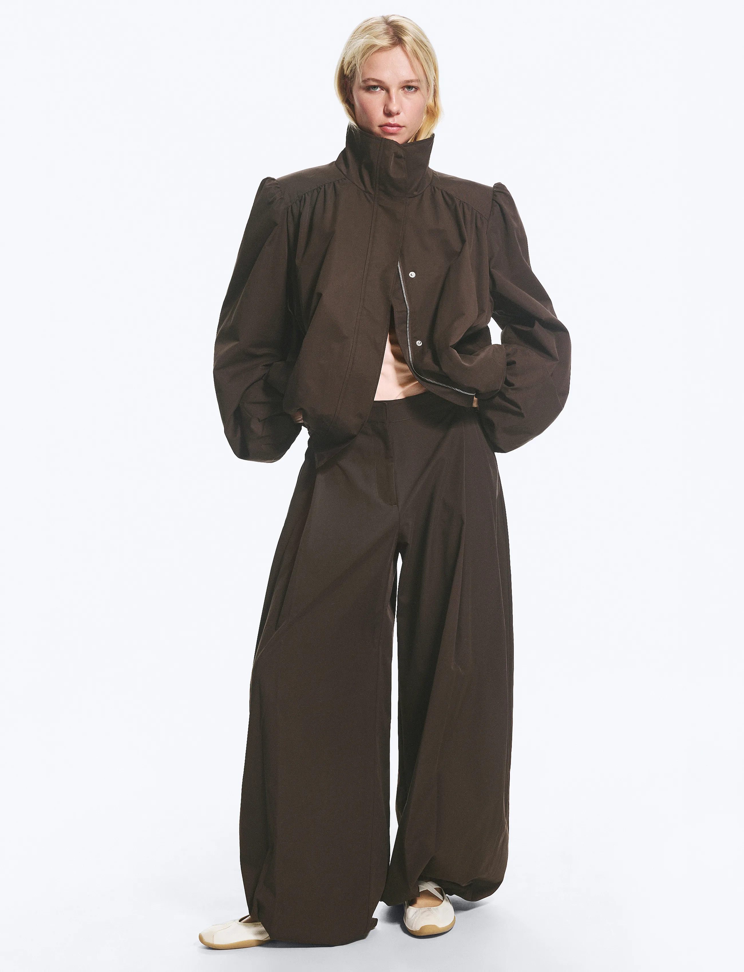 Monki Balloon Trousers - Trousers - BROWN DARK / brown