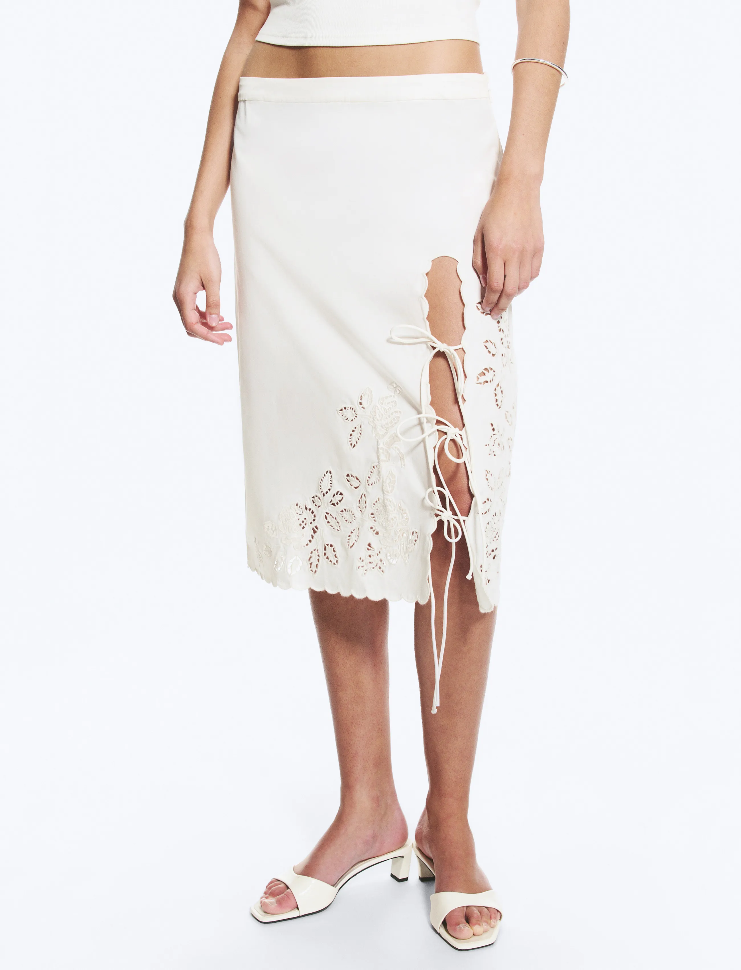 Monki - Broderie Anglais Skirt - midi nederdele - white light - 3