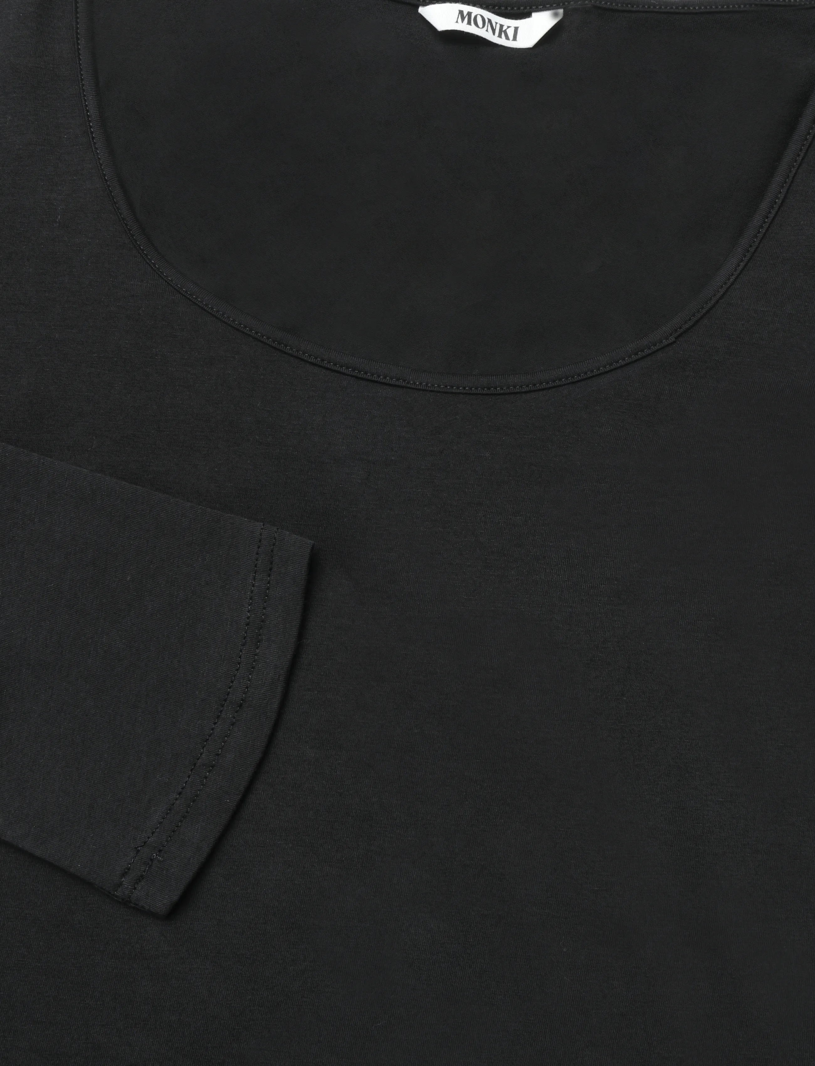 Monki - Slim Scoop Neck Long-Sleeved Top - langärmlige tops - black dark - 2