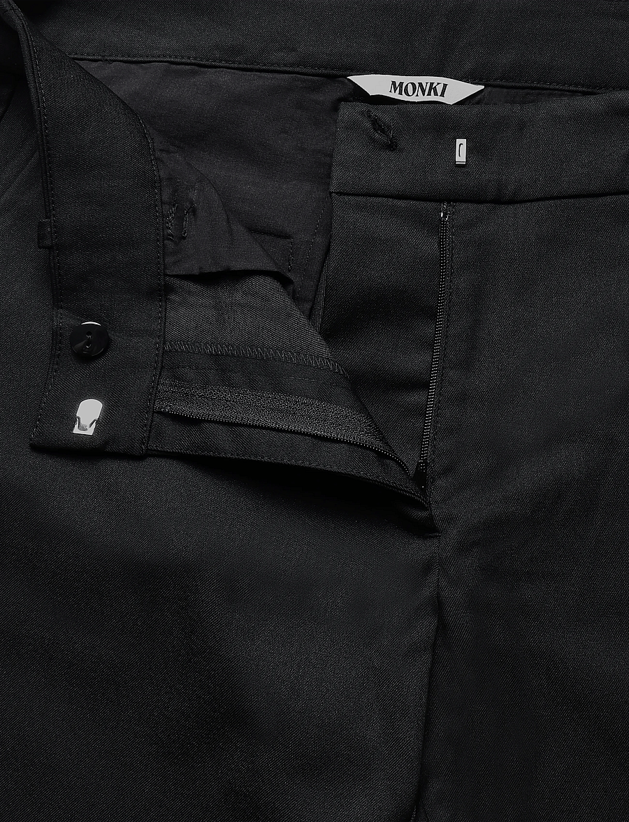 Monki - Straight leg suiting trousers - anzugshosen - black dark - 3