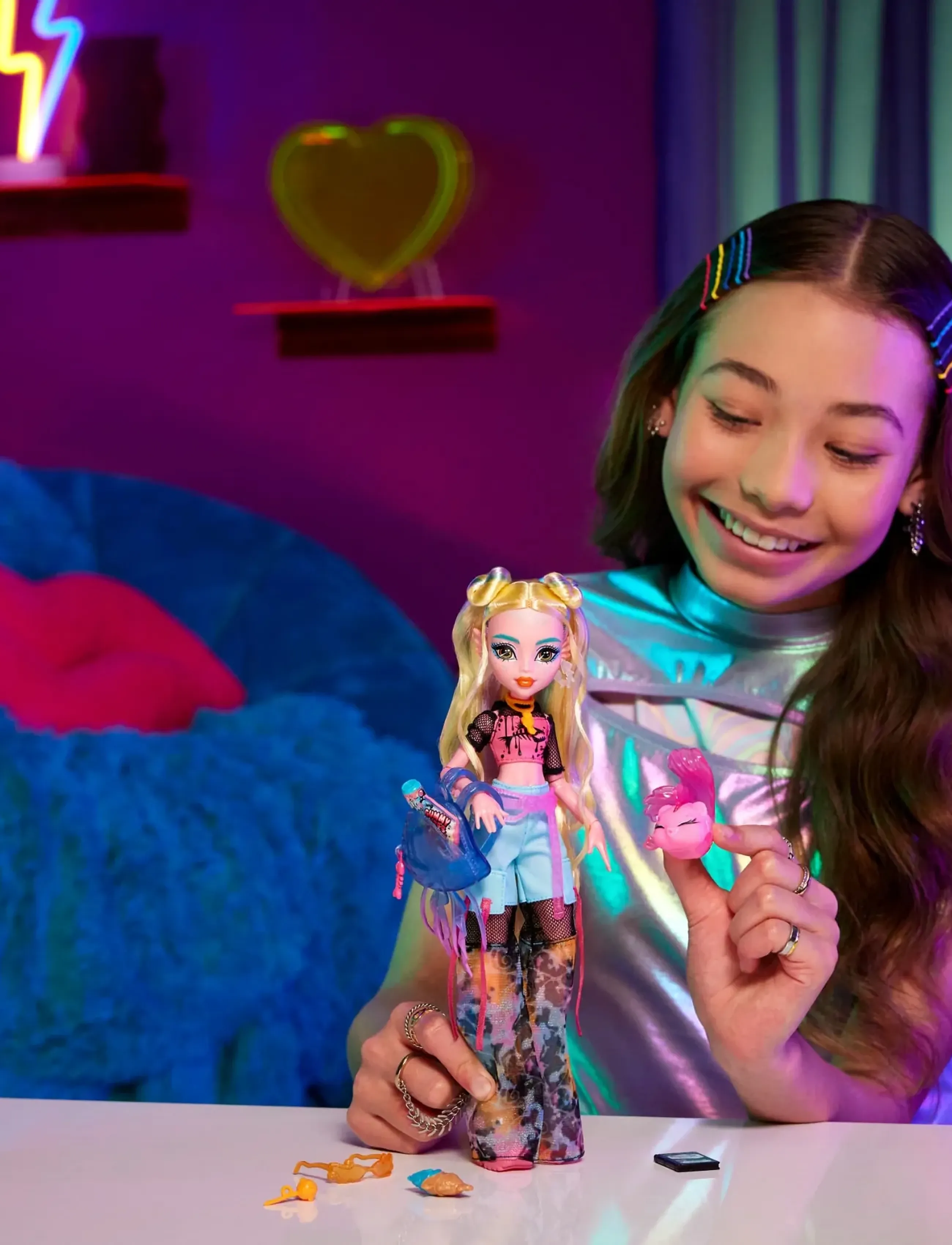 Monster High - Lagoona Blue Fashion Doll with Pet Neptuna and Accessories - dolls - multicolor - 0