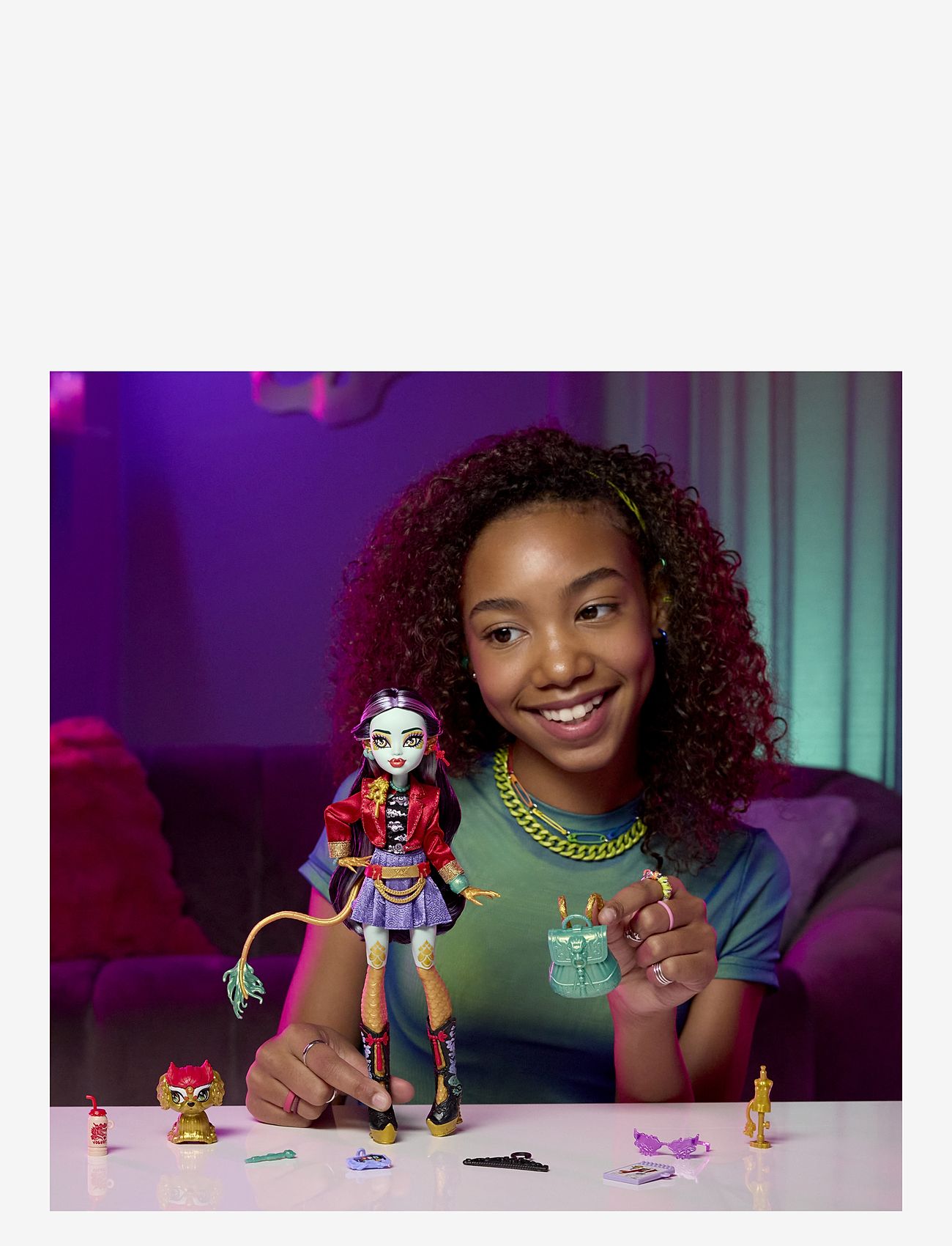 Monster High - Jinafire Long Fashion Doll with Pet Dog Cloudy “Yun Yun” and 7 Accessories - dukker - multi color - 2