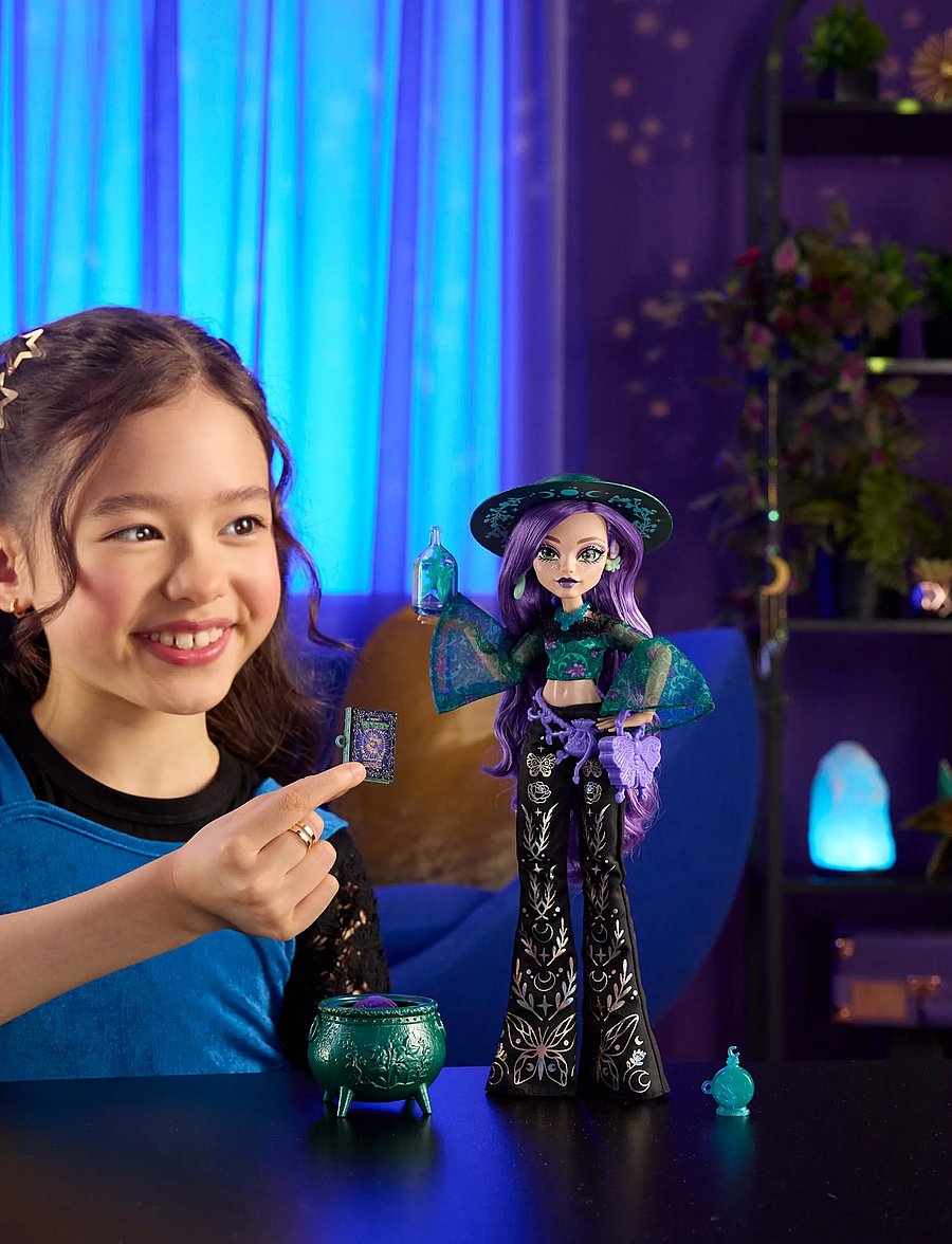 Monster High - Moonspell Magic by Willow Thorne Fashion Doll, Nature Witch with Accessories - nuket - multicolor - 0