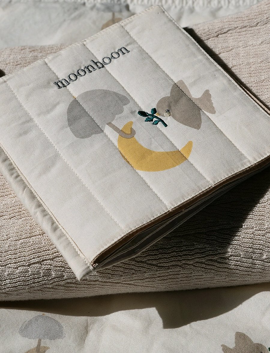 Moonboon - Soft Night Book - interaktive leker - nature - 0