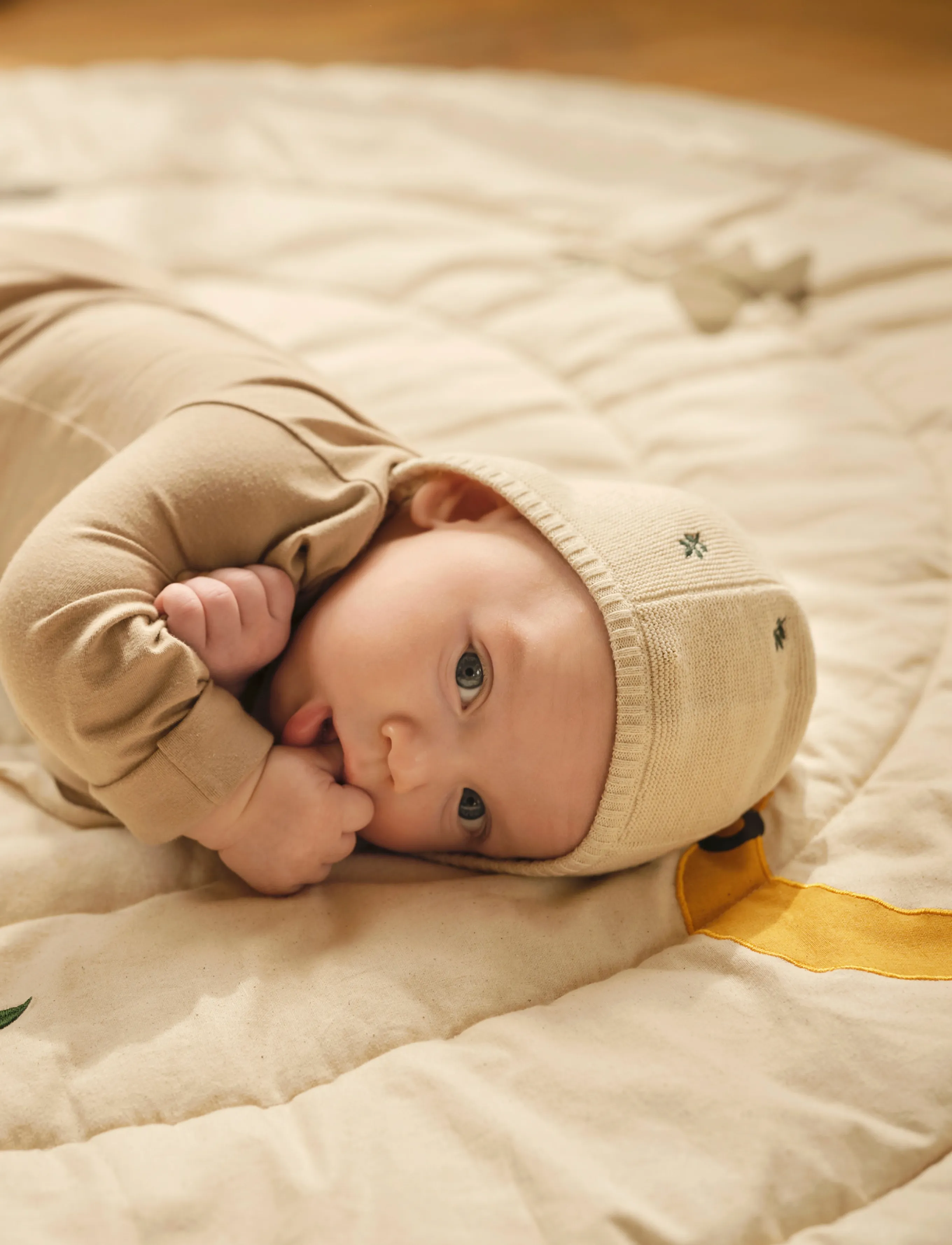 Moonboon Knitted Bonnet And Booties Giftbox, 6-9M(74 cm), Creme - Baby Geschenk-Sets, Kinder