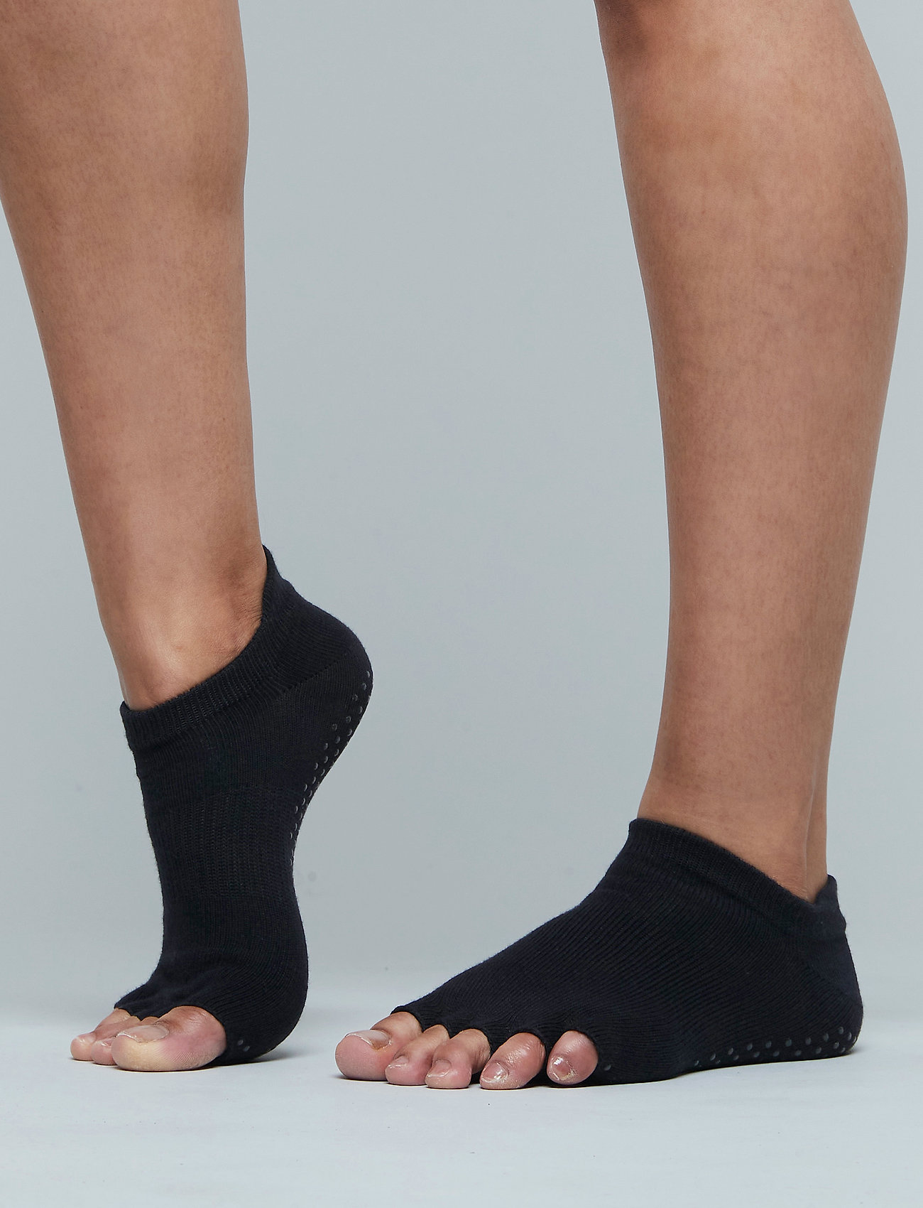 Moonchild Yoga Wear - Moonchild Grip Socks - Low Rise - O - jogas aprīkojums - onyx black - 0