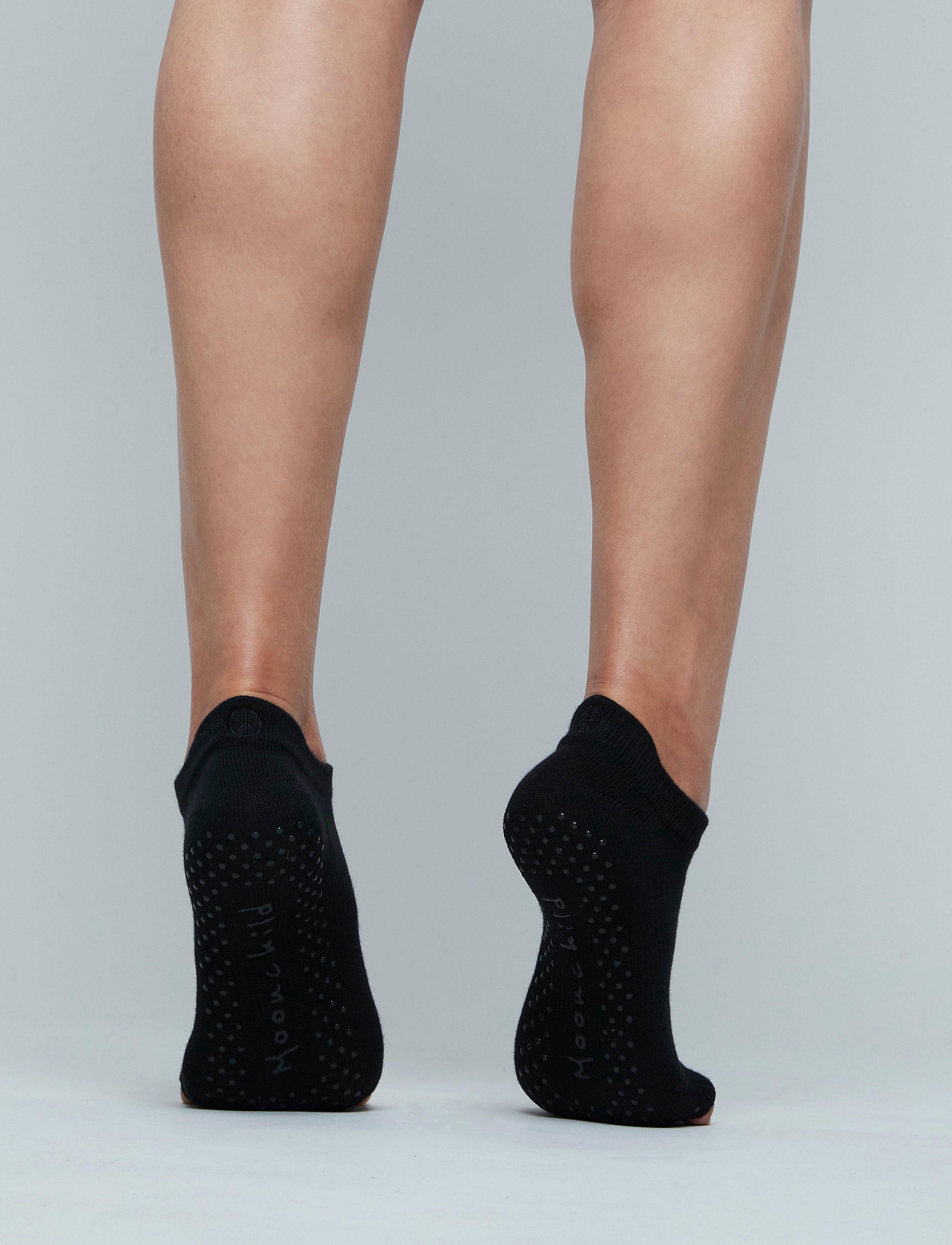 Moonchild Yoga Wear - Moonchild Grip Socks - Low Rise - O - onyx black - 2