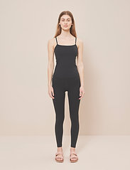 Moonchild Yoga Wear - Lunar Luxe Legging 28" - running & training tights - black iris - 2