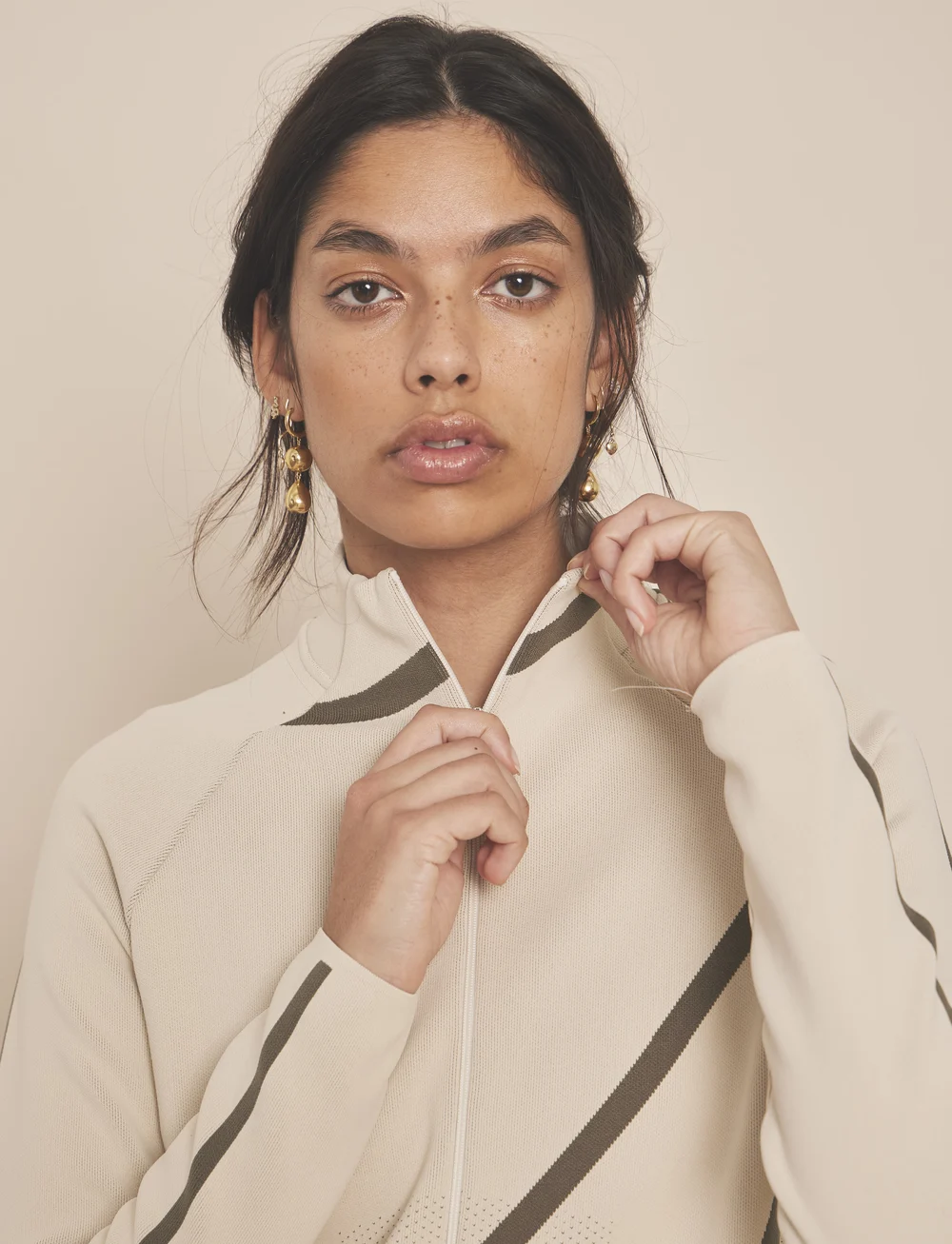 Moonchild Yoga Wear - Loud Logo Jacket - sweatshirts - rain/storm - 0