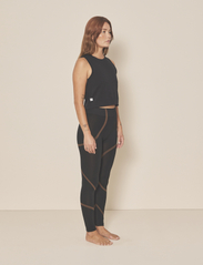 Moonchild Yoga Wear - Box Tank Top - t-shirt & tops - black - 3