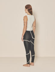 Moonchild Yoga Wear - Box Tank Top - t-shirty & zopy - pumice - 4