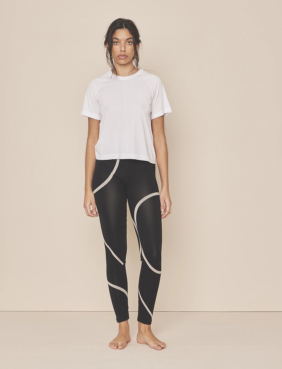 Moonchild Yoga Wear - Moonchild Monogram Tee - t-shirts - white - 0