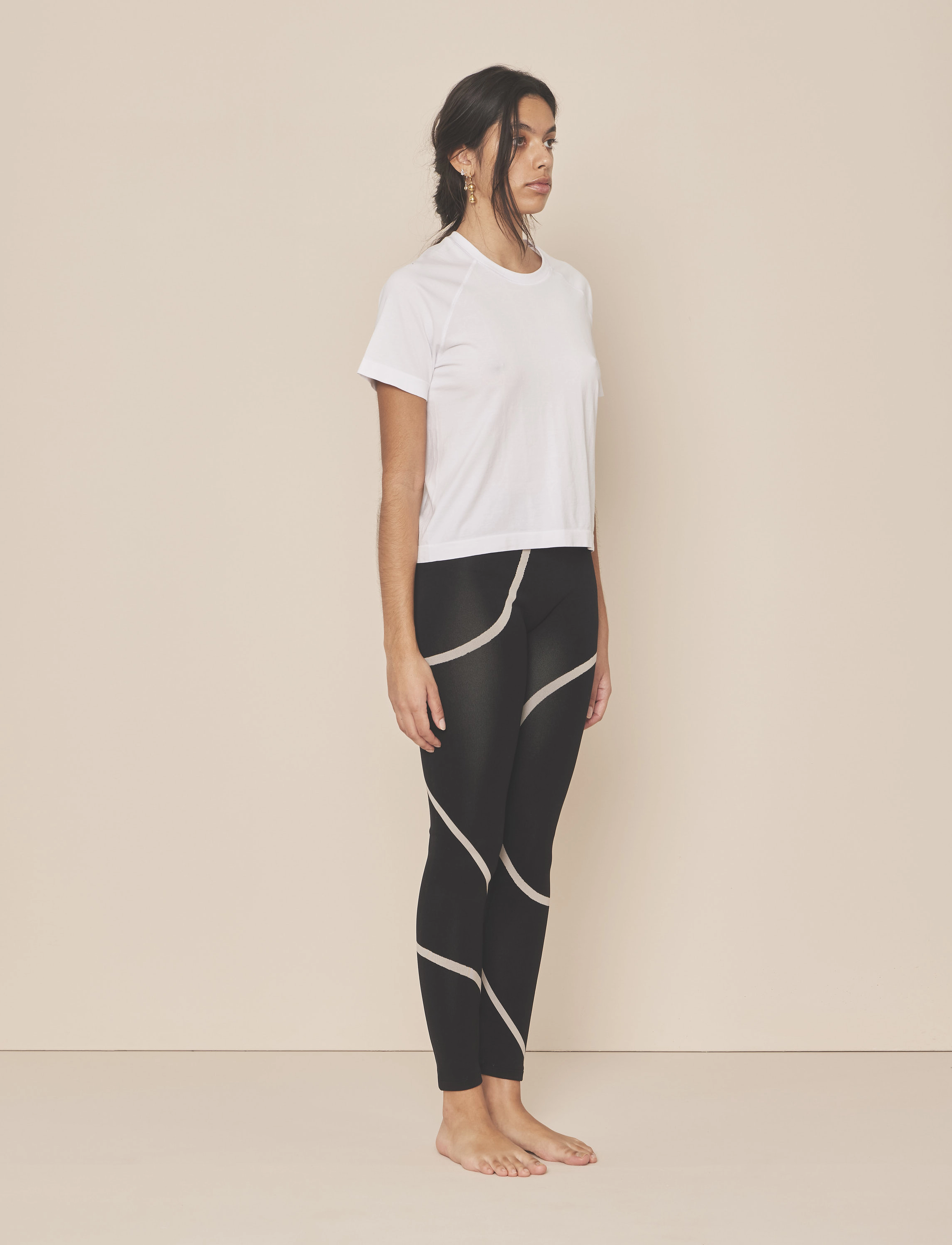 Moonchild Yoga Wear - Moonchild Monogram Tee - stuttermarbolir - white - 4