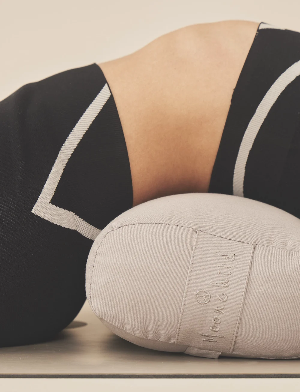 Moonchild Yoga Wear - Moonchild Yoga Bolster - Organic Co - jumppamatot ja lisävarusteet - light grey - 0