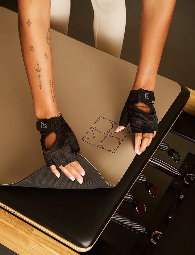 Moonchild Yoga Wear - Moonchild Grip Gloves - fingervantar - black - 0