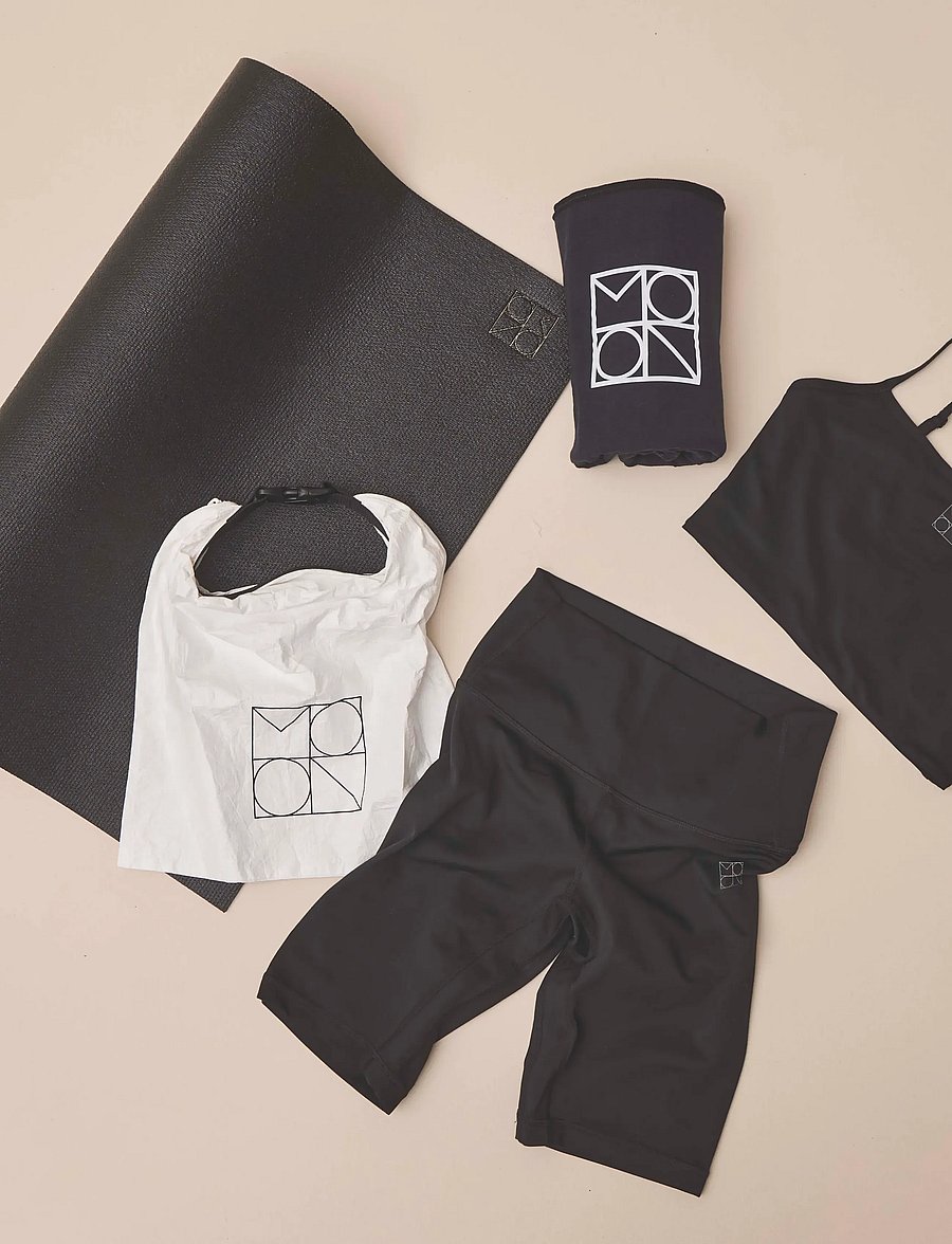 Moonchild Yoga Wear - Lunar Studio Bra Top - black iris - 4
