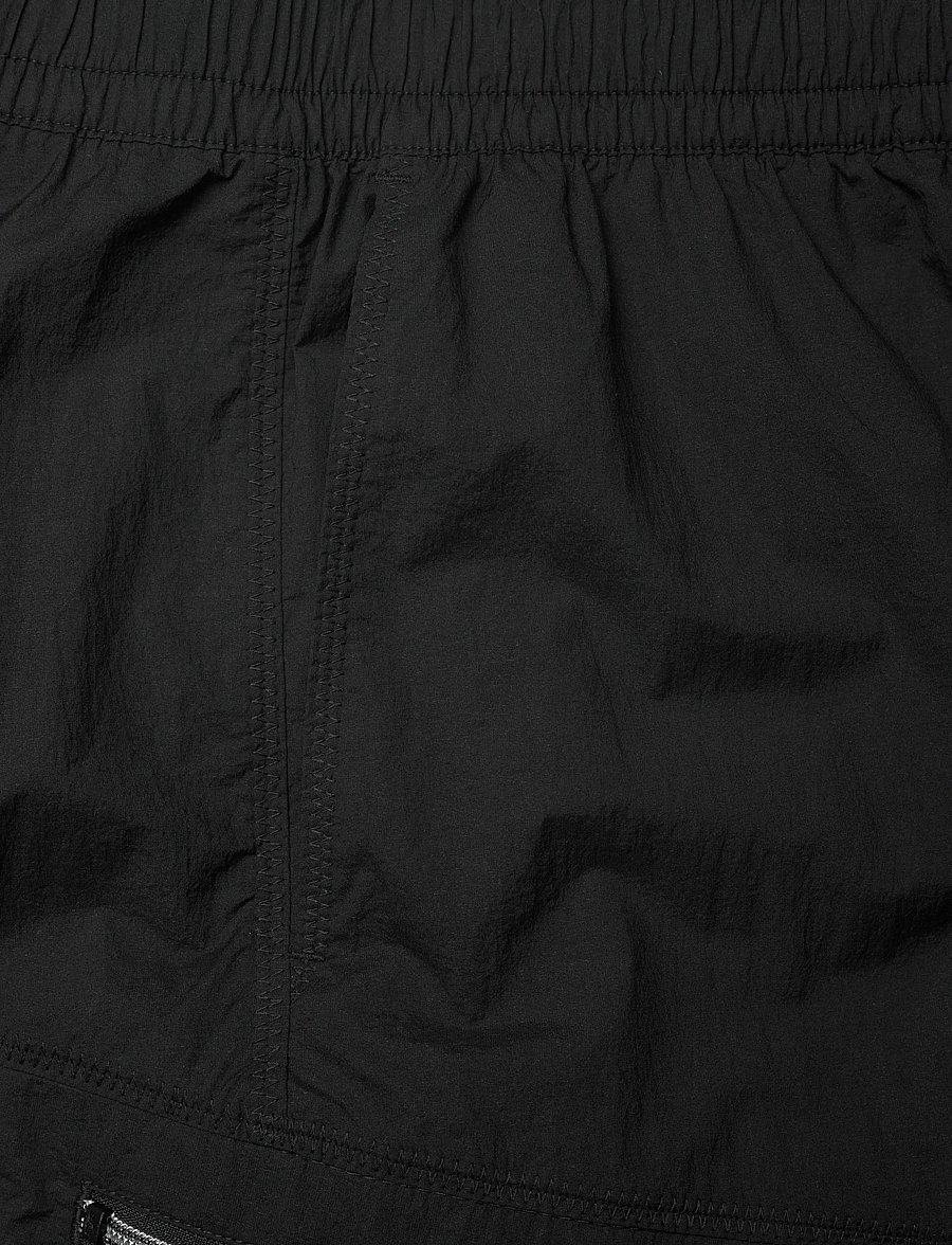 Moose Knuckles - TOPFLIGHT CARGO SHORT - cargo shorts - black - 5