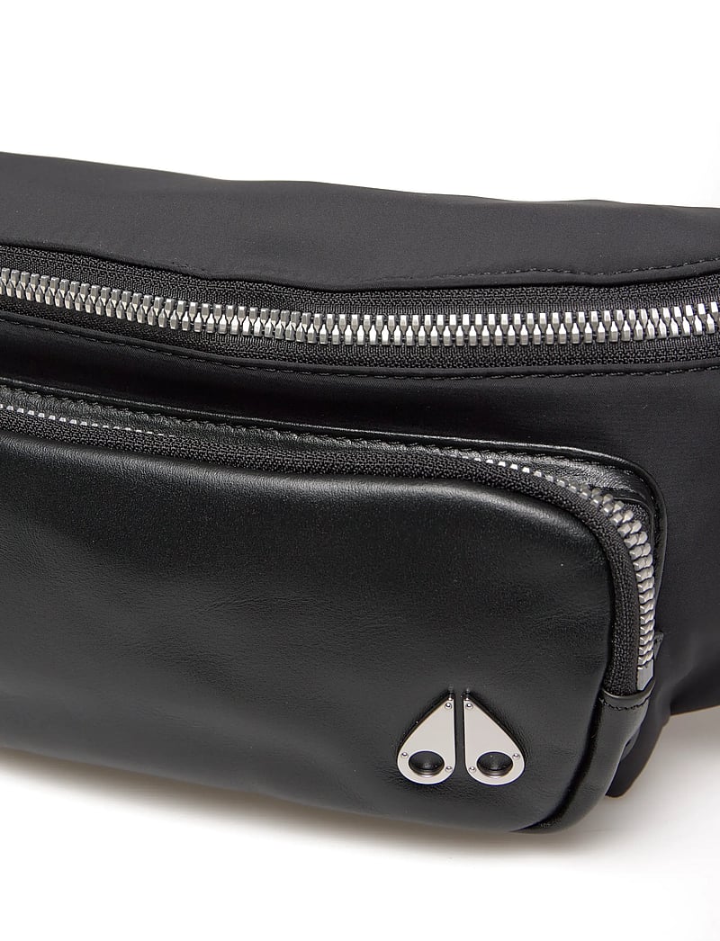 Moose Knuckles - LOGO HIP POUCH - taschen - black - 4