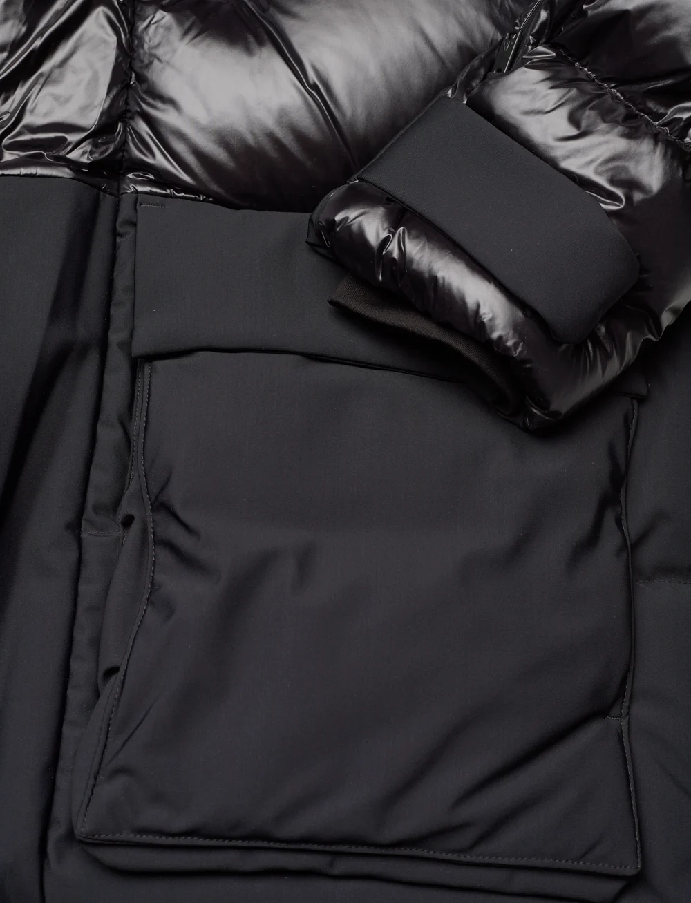 Moose Knuckles Adams Peak Jacket - 617.50 €. Buy Padded Moose Knuckles Adams Peak Jacket - 617.50 €. Buy Padded
