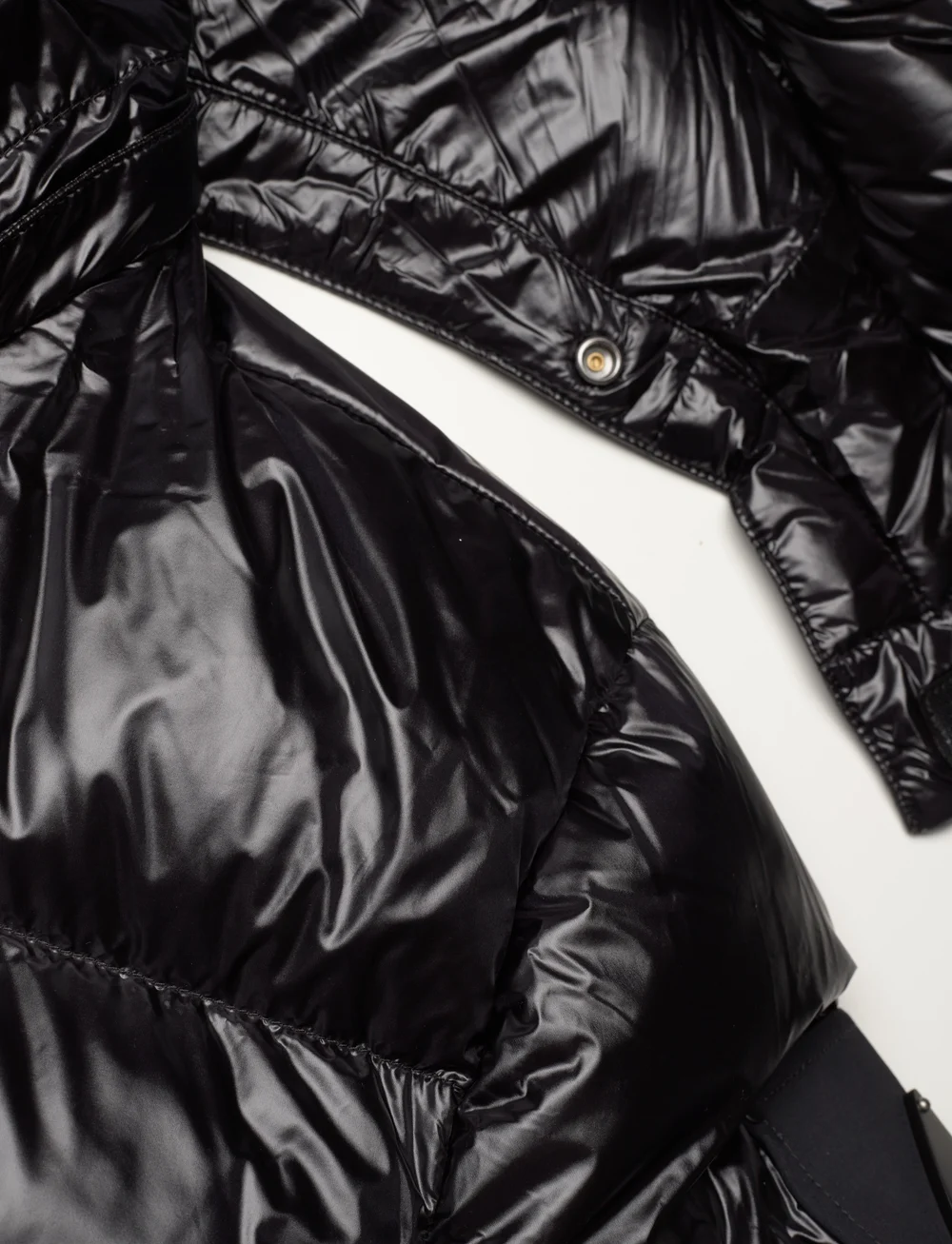 Moose Knuckles Adams Peak Jacket - 617.50 €. Buy Padded Moose Knuckles Adams Peak Jacket - 617.50 €. Buy Padded