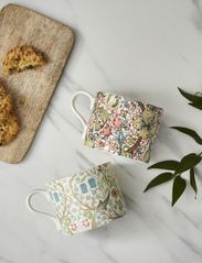 Morris & Co - Morris & Co - Blackthorn & Golden Lily set of 2 mugs - tējas krūzes - multi - 2