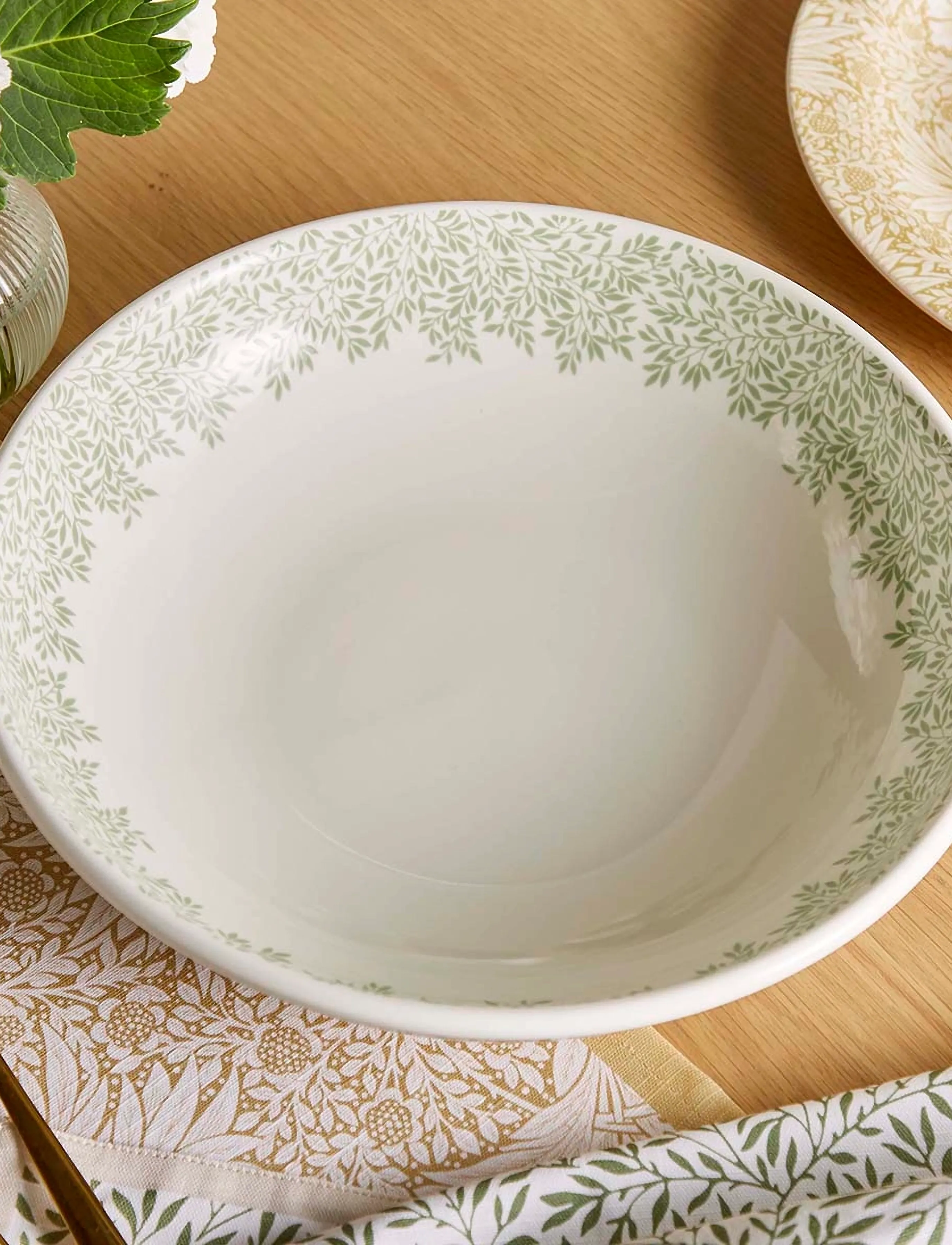 Morris & Co - Morris & Co Low Bowl - Standen/Strawberry Thief - serveringsskåle - mixed - 4