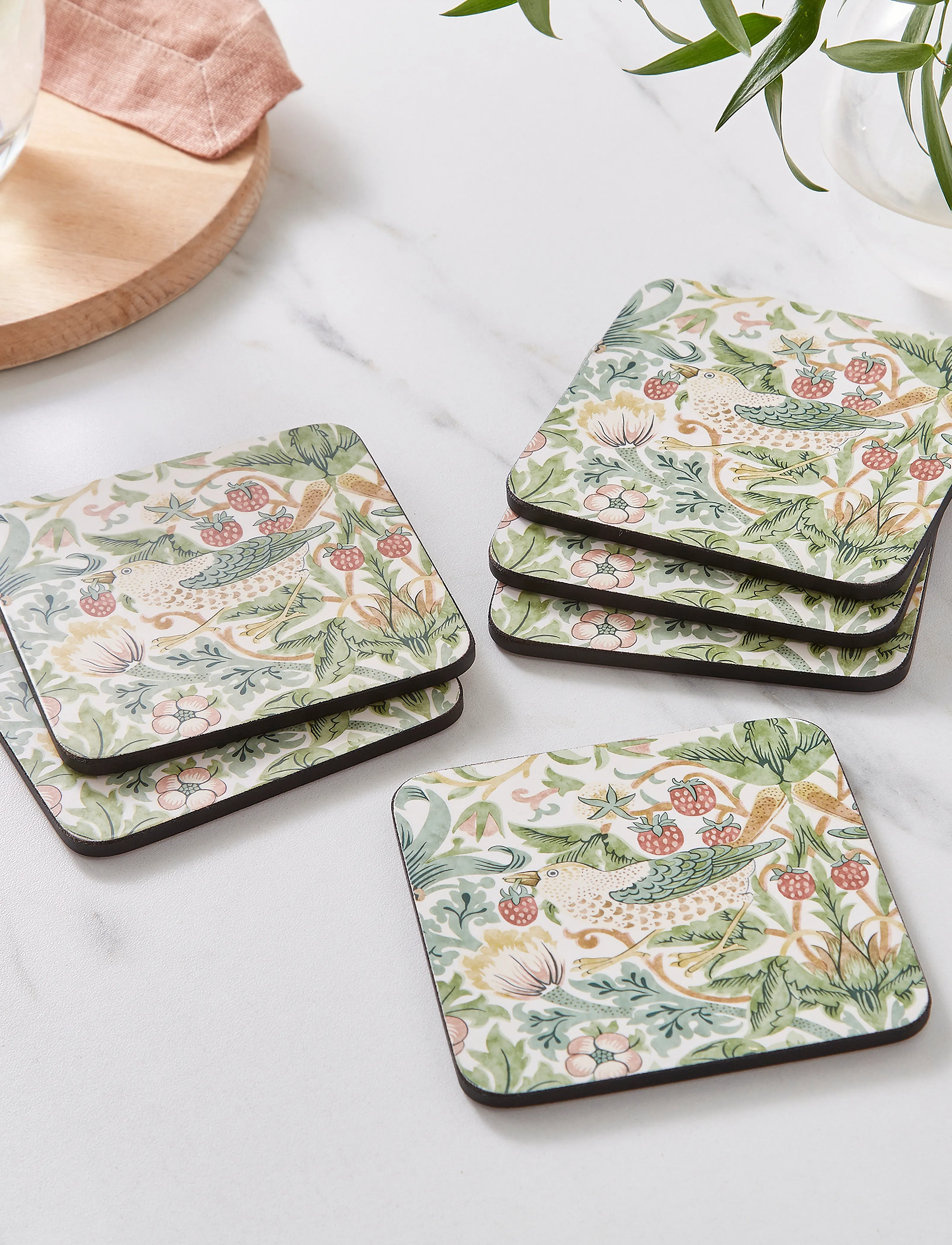 Morris & Co Strawberry Thief Coasters Set Of 6, 40.1X29.8 cm, Dining Table Accessories, Grün - Coasters, Homeware