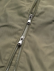 Morris - Biscay Jacket - forårsjakker - olive - 4