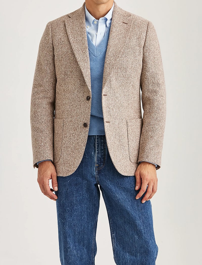 Morris - Brushed Herringbone Jacket - single breasted blazers - brown - 0