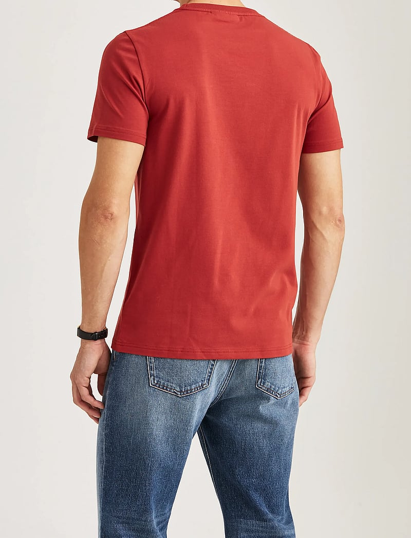 Morris - James Tee - kortärmade t-shirts - red - 4