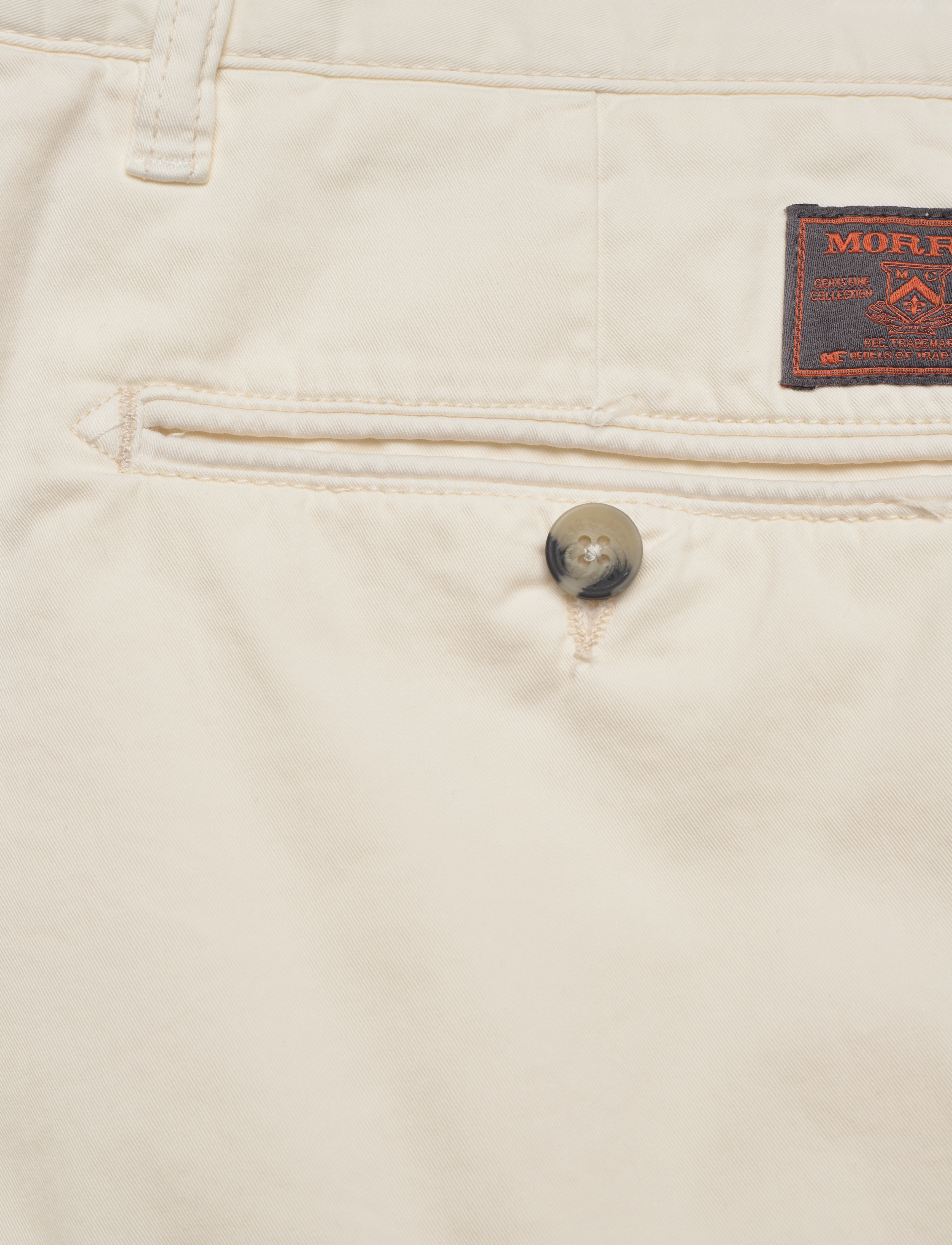 Morris - Lt Twill Chino Shorts - chinos shorts - off white - 4