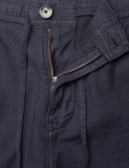 Morris - Fenix Linen Shorts - linshorts - old blue - 3