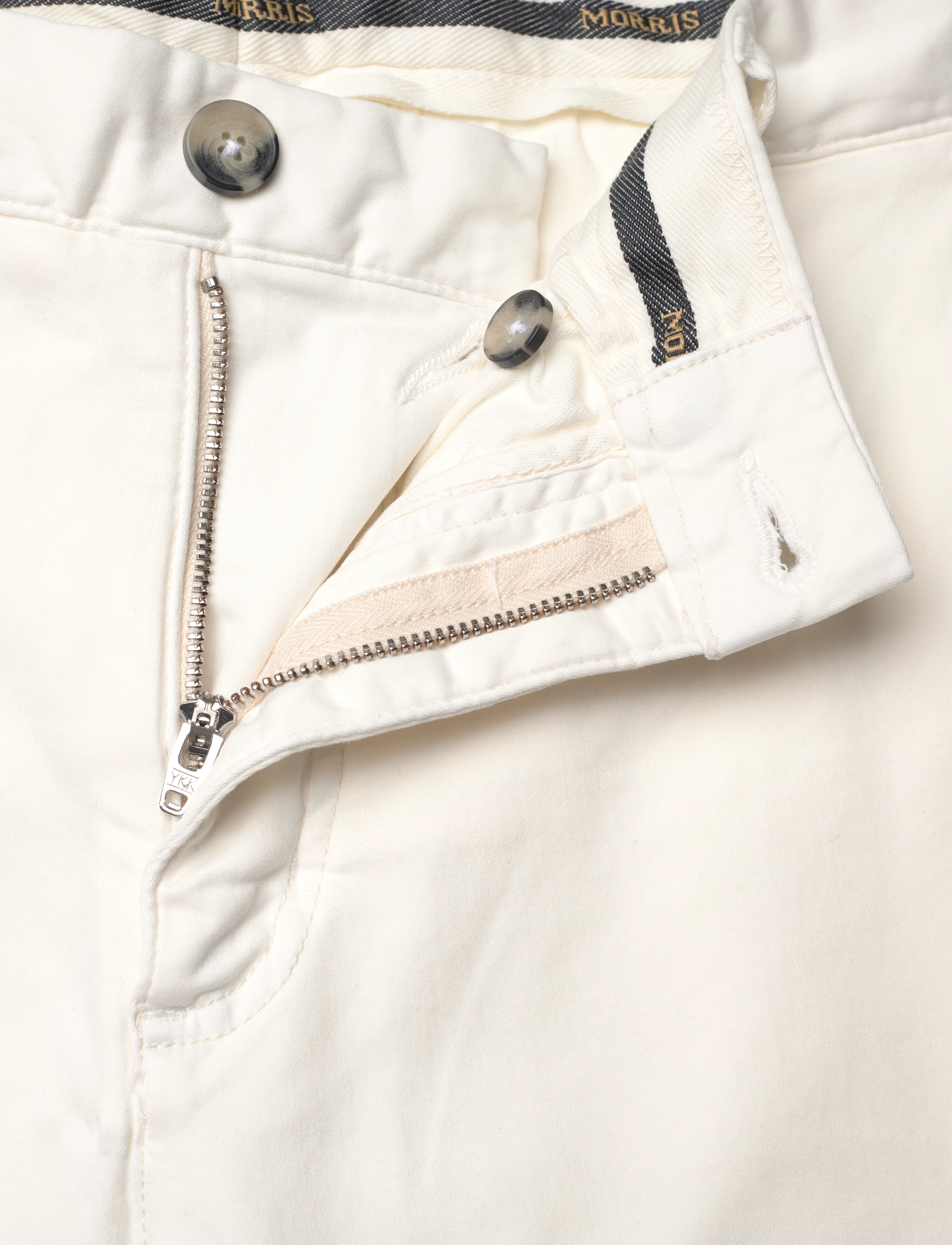Morris - Jeffrey Brushed Shorts - chinos shorts - off white - 2