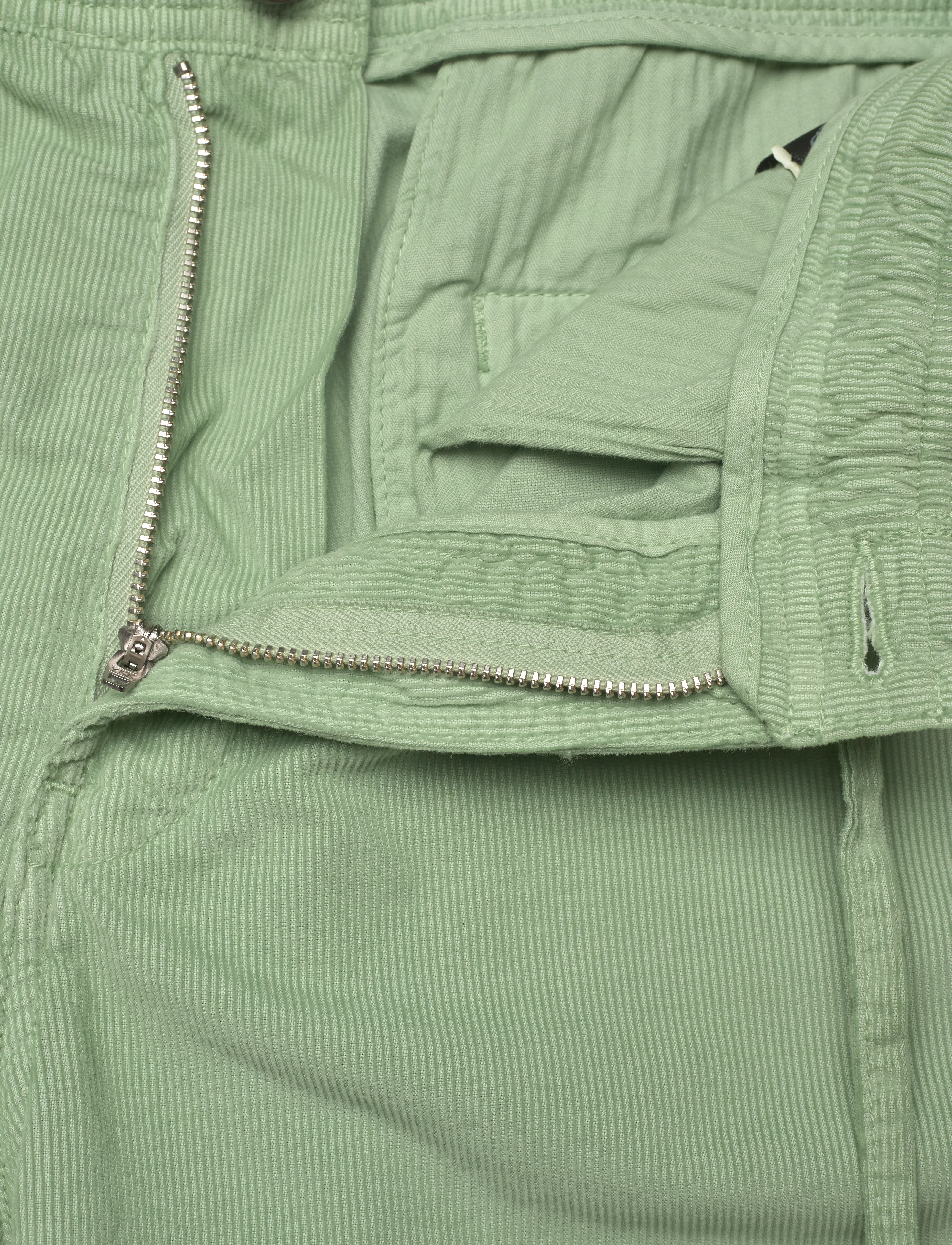 Morris - Fenix Cord Shorts - casual shorts - green - 3