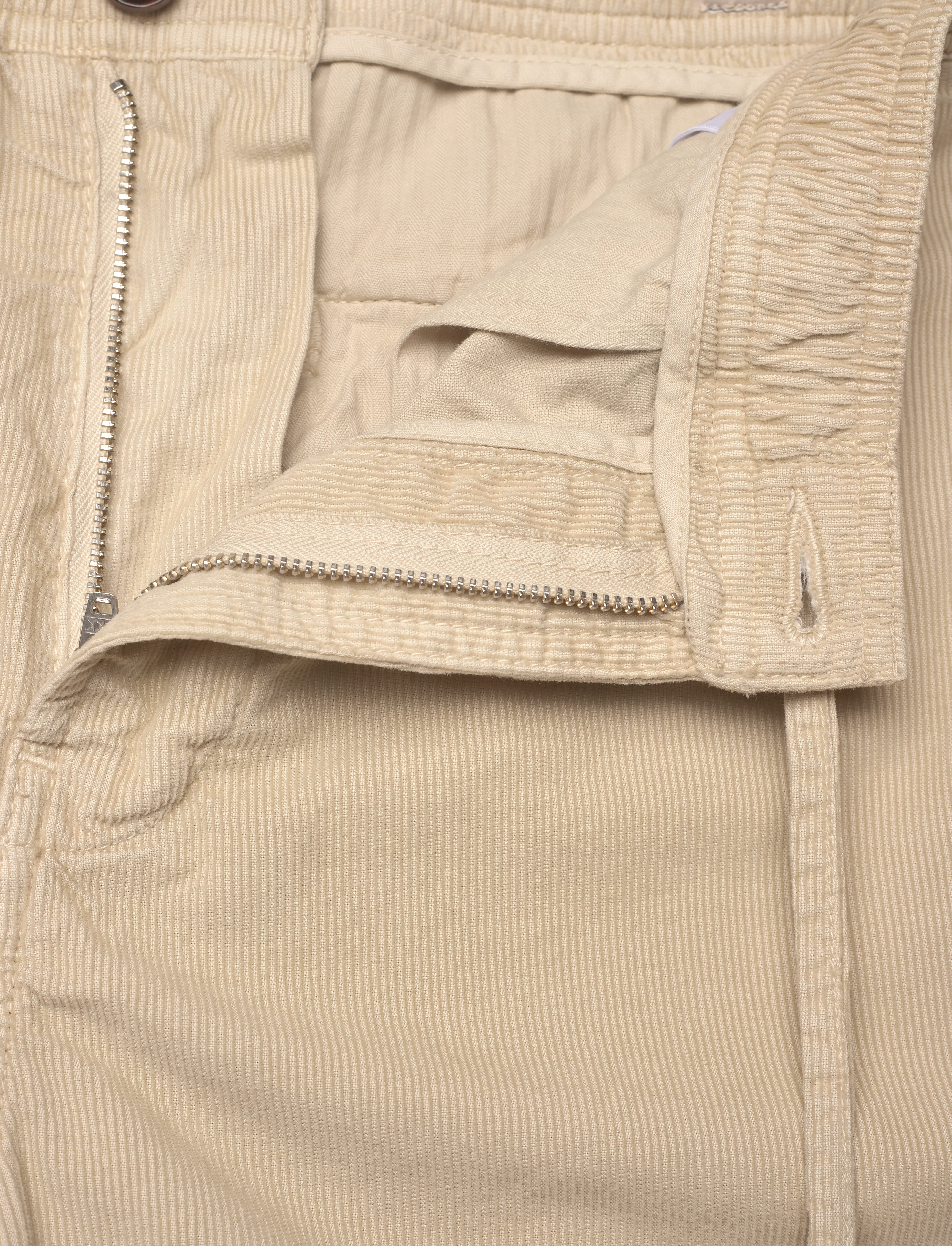 Morris - Fenix Cord Shorts - casual shorts - khaki - 3