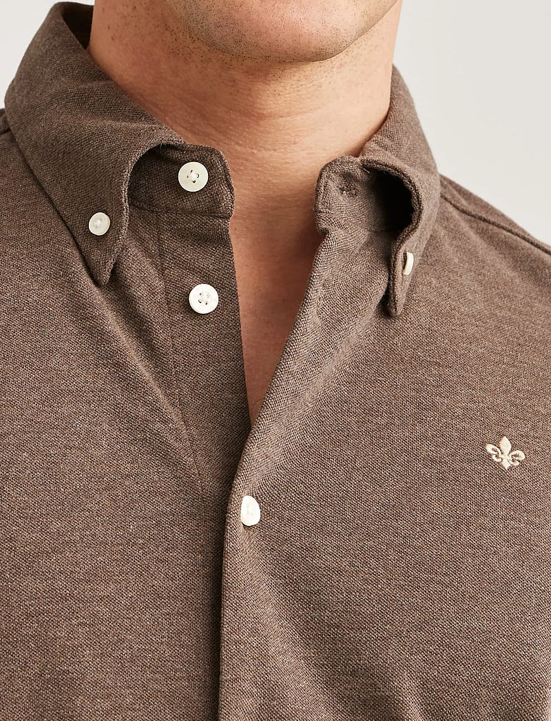 Morris - Camden Piqué Shirt - tavalised t-särgid - brown - 5