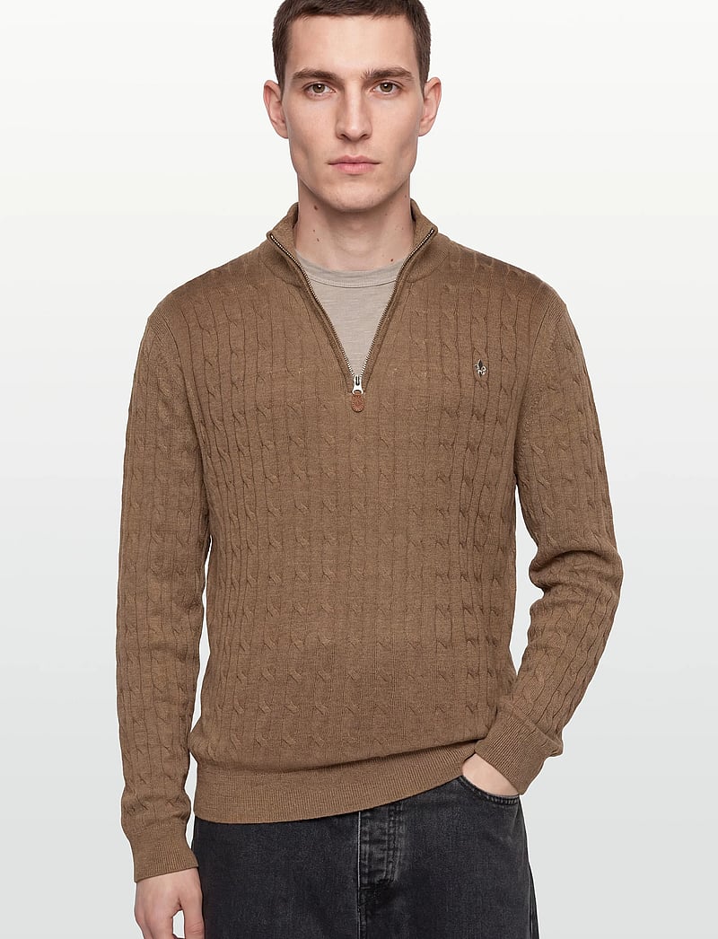 Morris - Merino Cable John Zip - half zip jumpers - camel - 3