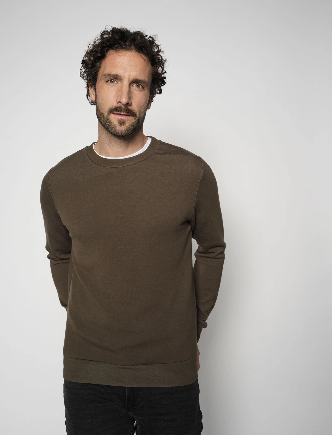 Mos Mosh Gallery - Abel Crew Neck Sweat - dressipluusid - dk army green - 0