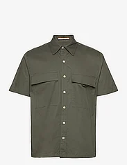 Mos Mosh Gallery - Matt SS Shirt - basic shirts - moss green - 0