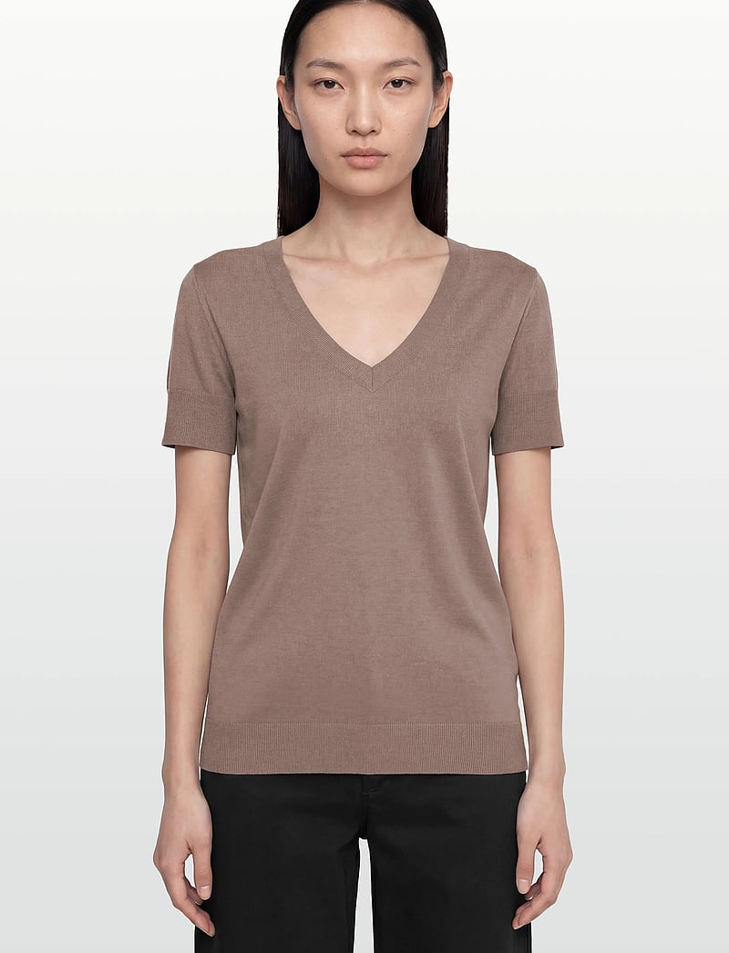 MOS MOSH - MMSink V-SS Tee - t-shirts - coffee quartz - 3