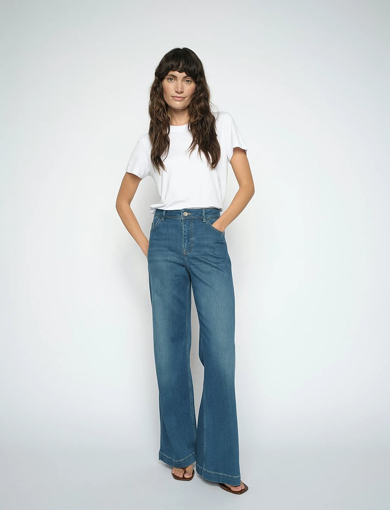 MOS MOSH - MMDara Deluxe Jeans - hosen mit weitem bein - mid blue - 1