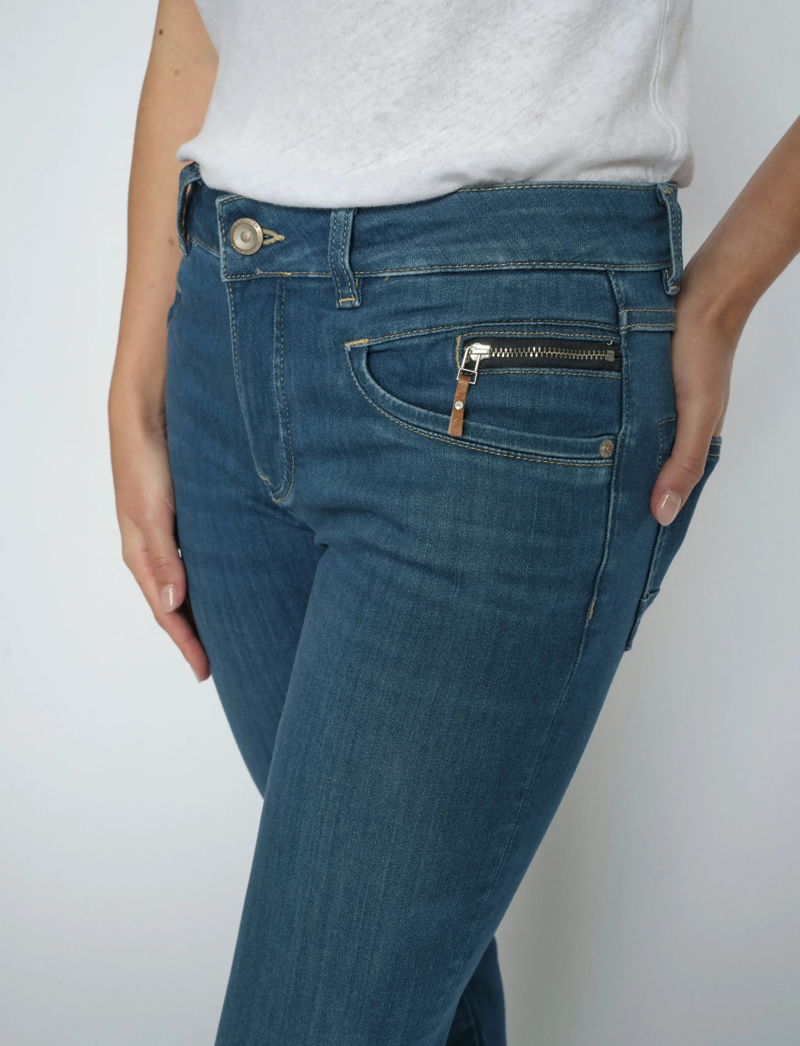 MOS MOSH - MMCarla Naomi Deluxe Jeans - straight jeans - mid blue - 3