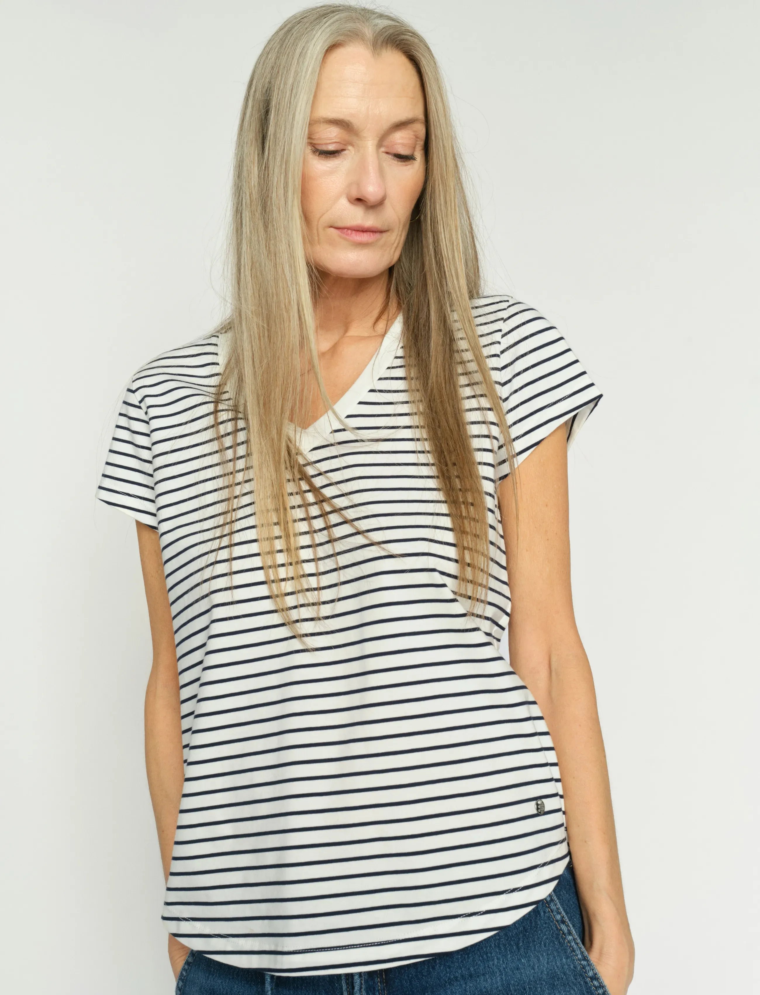 MOS MOSH MMKala V-SS Stripe Tee - T-shirts - SALUTE NAVY / white