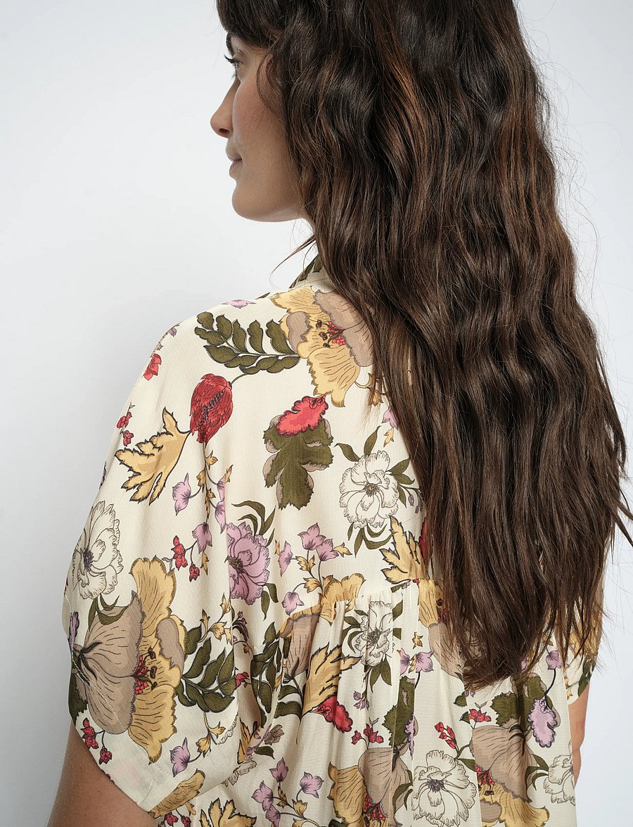 MOS MOSH - MMWinie Flowwi Blouse - kortærmede bluser - ecru - 3