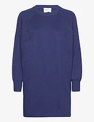 Moshi Moshi Mind - glowing knit - sweaters - deep blue - 0