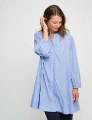 Moshi Moshi Mind - luna tunic dress chambray - skjortklänningar - light blue - 2