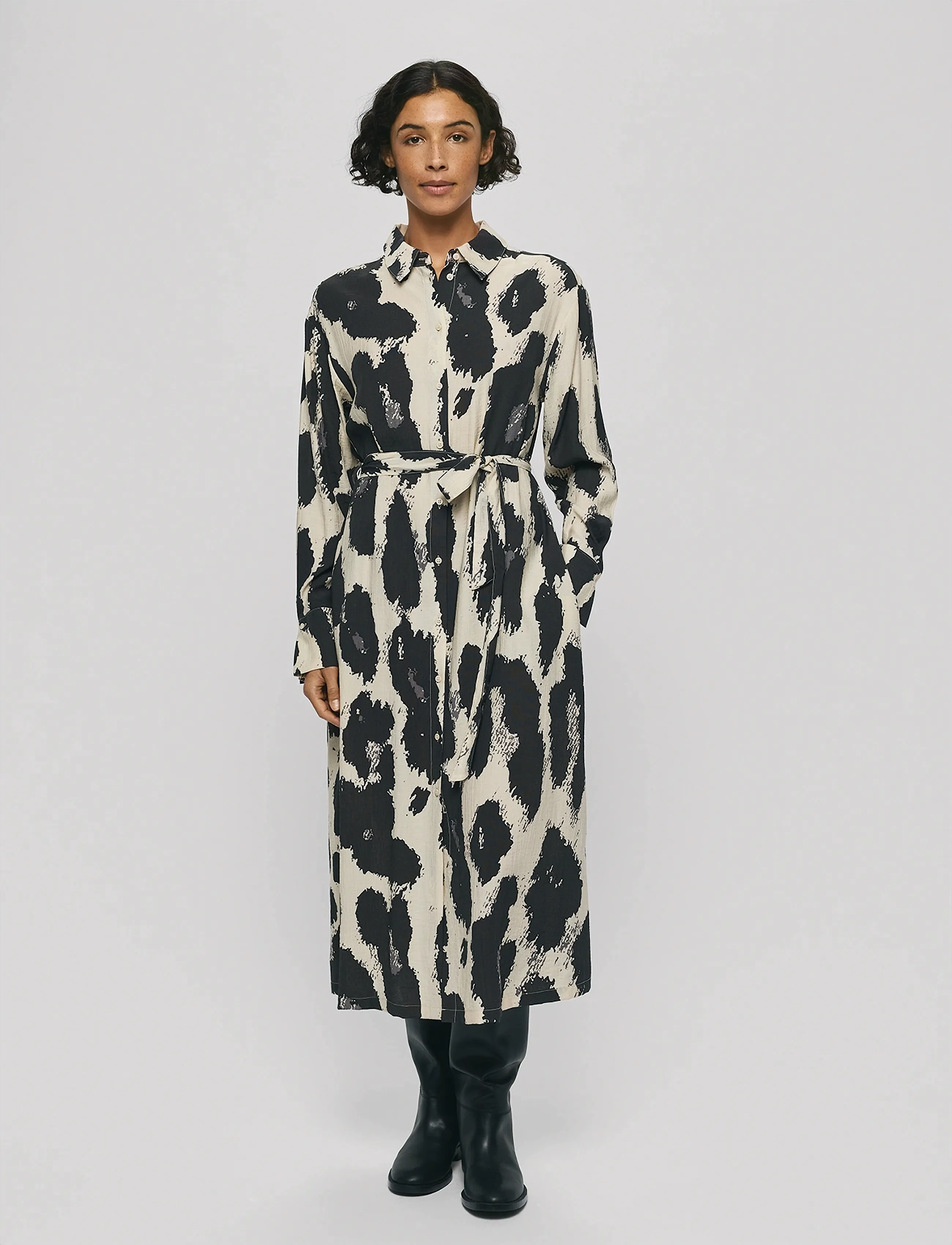 MSCH Copenhagen Mschkaralie Jusia Shirt Dress Aop, L, Black, Kjoler > Knælange Og Midi, Dame