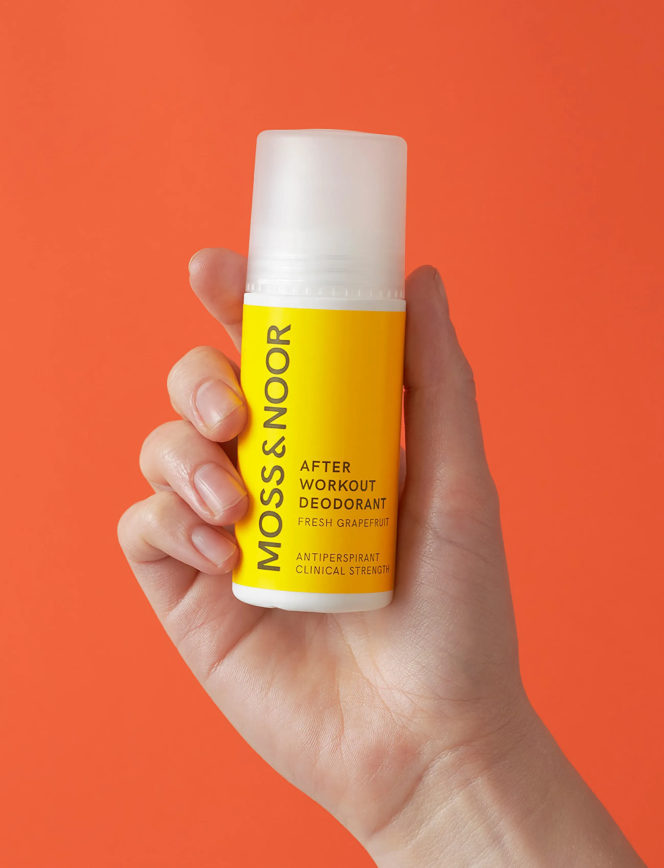 MOSS & NOOR - After Workout Deodorant Fresh Grapefruit - roll-on - clear - 2